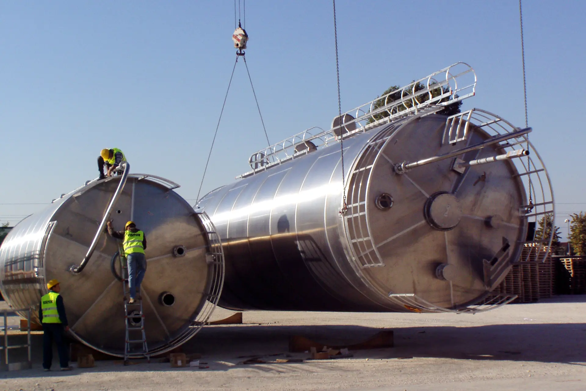 cisterne stoccaggio materie prime installazione